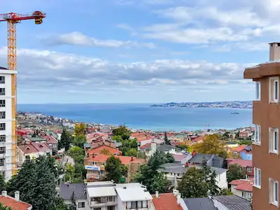 RE/MAX GELİŞİM'DEN METROBÜS YAKINI 3+1 FULL DENİZ MANZARALI