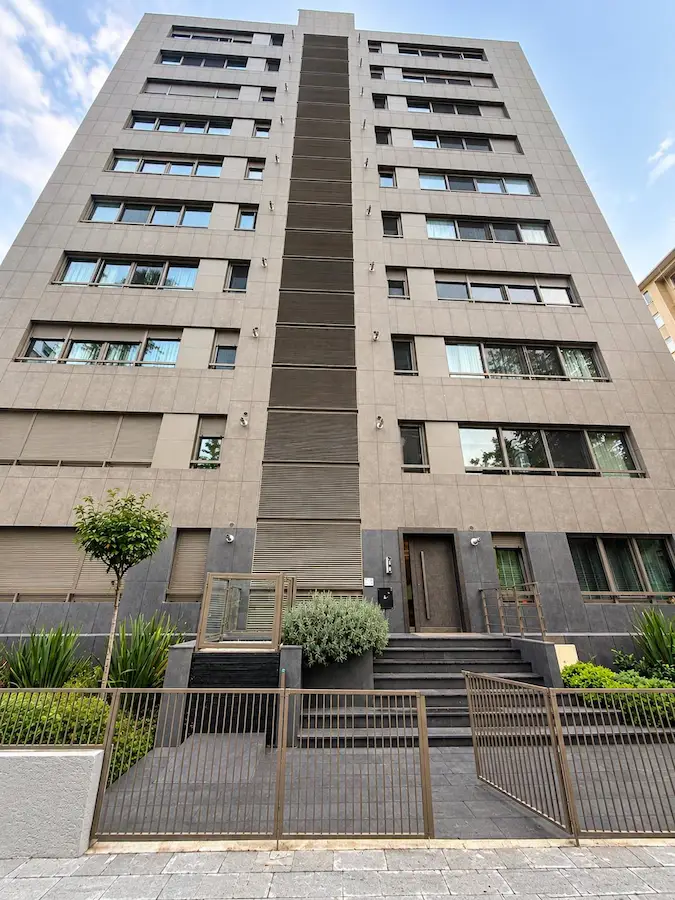 FENERYOLU'NDA MERKEZİ KONUM | SIFIR 3+1 |ÇİFT ASANSÖR |OTOPARK 