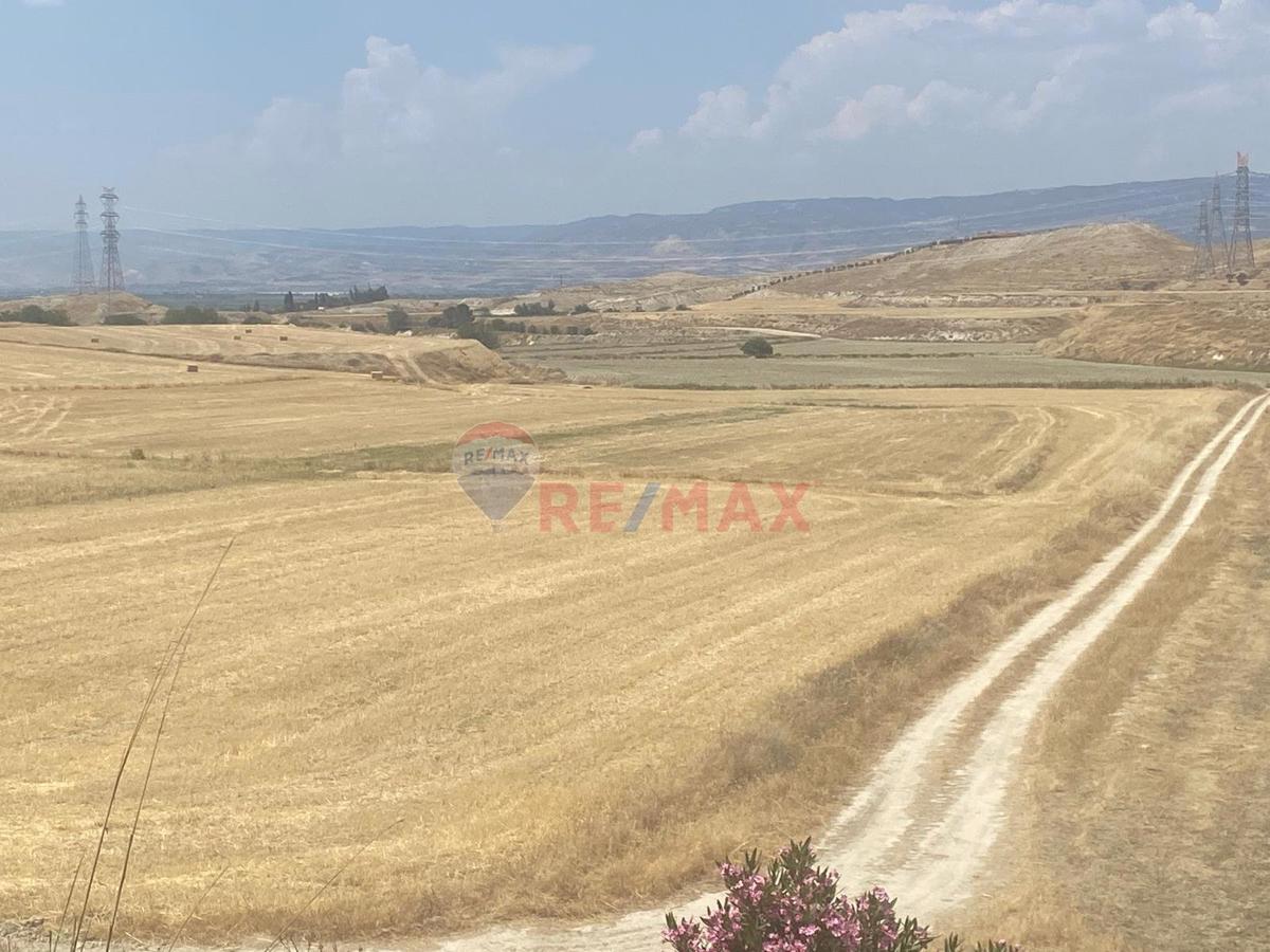 Remax Model Denizli’den Kumkısık ‘ta Satılık Sanayi Parseli