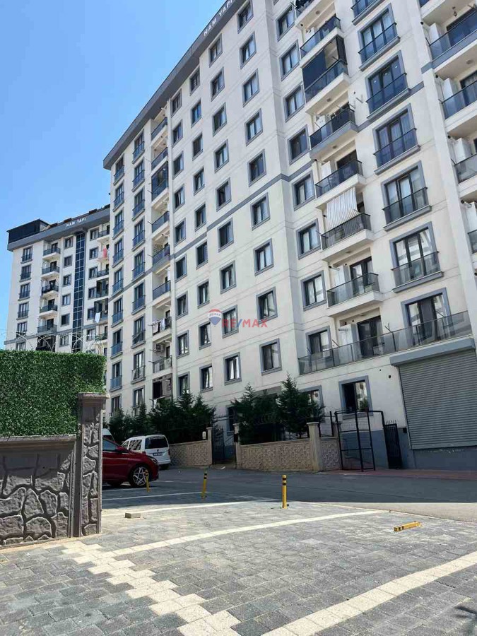 KAVAKPINAR MH. SİTE İÇİNDE GENİŞ 3+1 SATILIK DAİRE