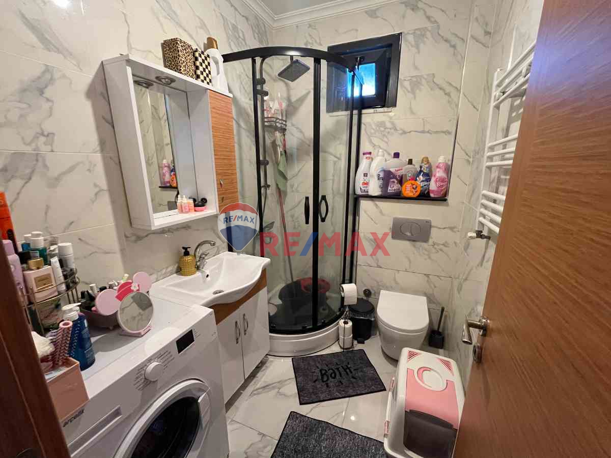 RE/MAX'TEN KARTAL'DA, OTOPARKLI 1+1 FIRSAT DAİRE