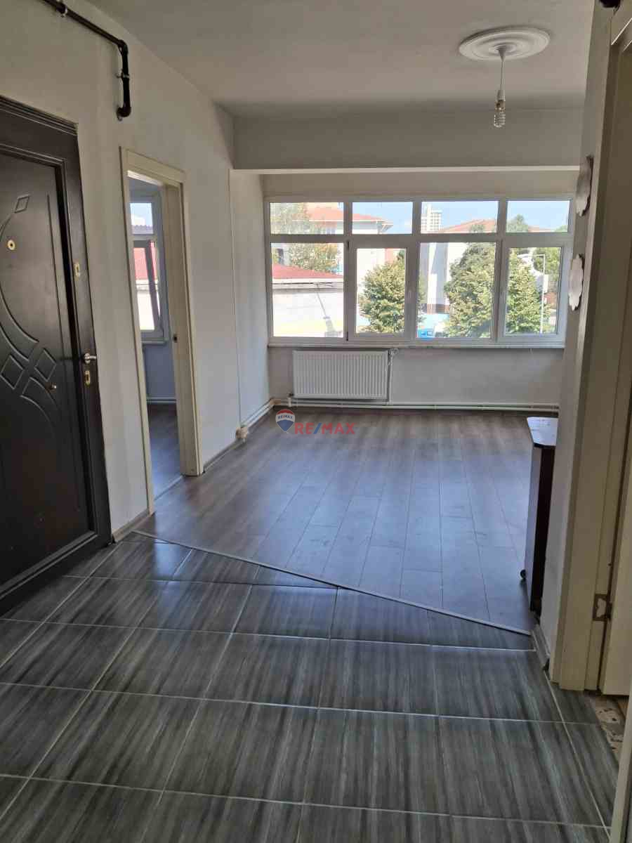 ATAŞEHİR İÇERENKÖY KİRALIK 2+1 OFİS 