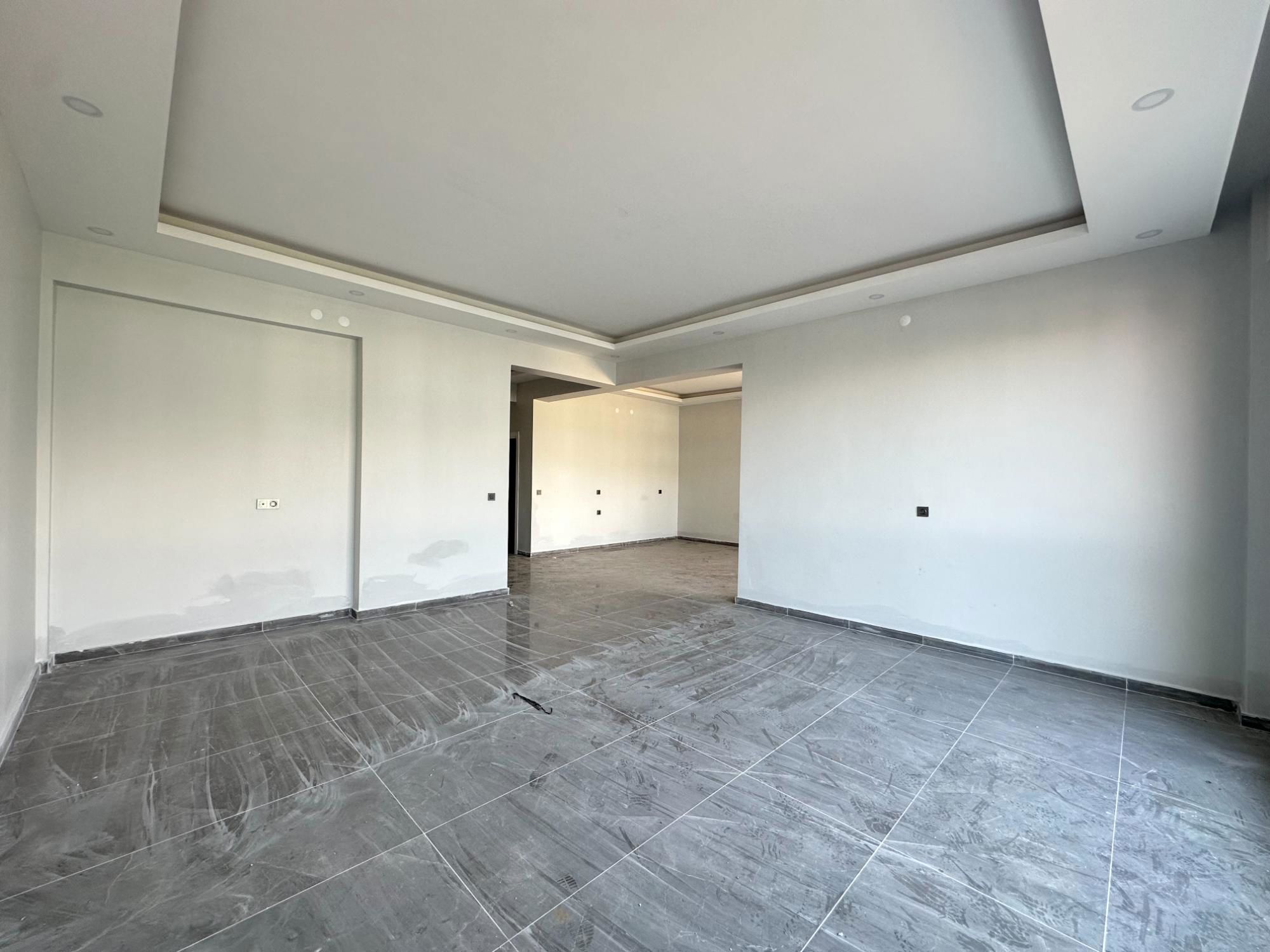 ESENYURTTA İYI KONUMDA MANZARALI BAHÇELI 6+1 LUX TRIPLEX VILLA