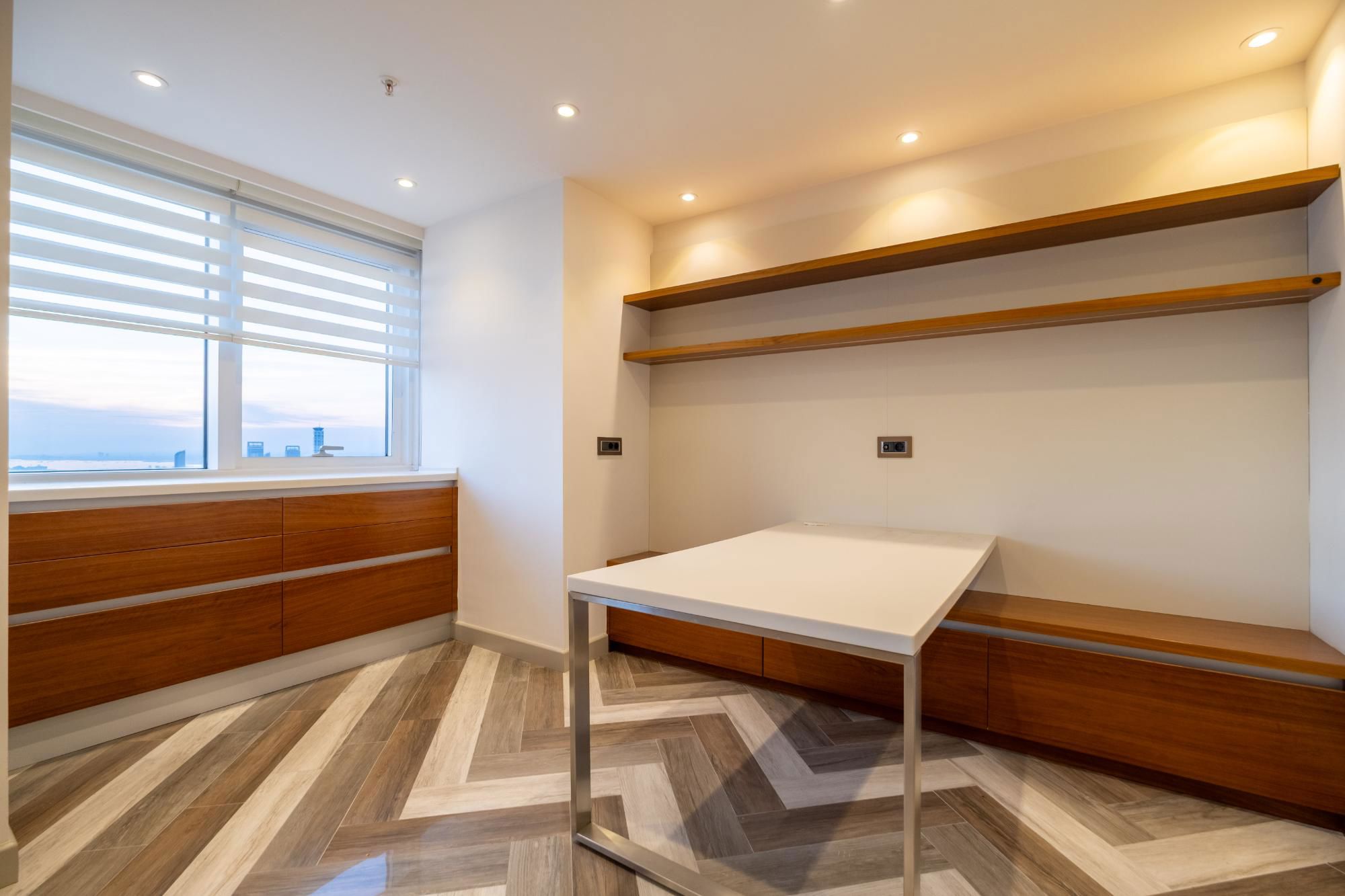 ATAŞEHIR VARYAP MERIDIAN’DA 41. KAT PRESTIJLI 4+1 | 390 M²  | BOŞ VE HEMEN TESLIM