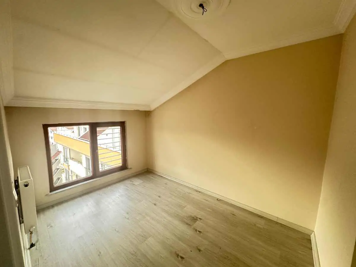 GEBZE MUSTAFA PAŞA MAHALLESİNDE KİRALIK 4+1 DUBLEKS DAİRE