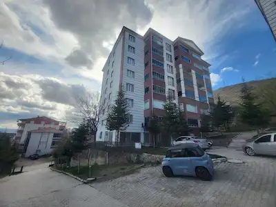 **RE/MAX DEĞİŞİM-ABDULLAHPAŞA MAH.DE SATILIK 175 M2 DÜKKAN