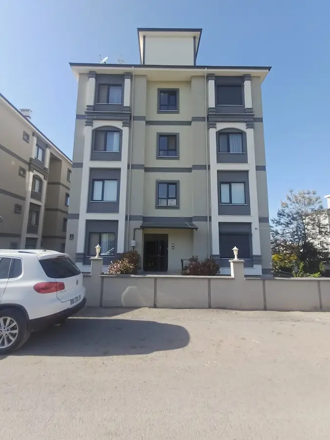 ÇİFTLİKKÖY MEHMET AKİF ERSOY MAH. SATILIK 157M² 3+1 DAİRE