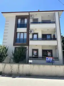 SERDİVAN İKİ AVM ARASINDA MÜKEMMEL KONUMDA 3+1 DAİRE
