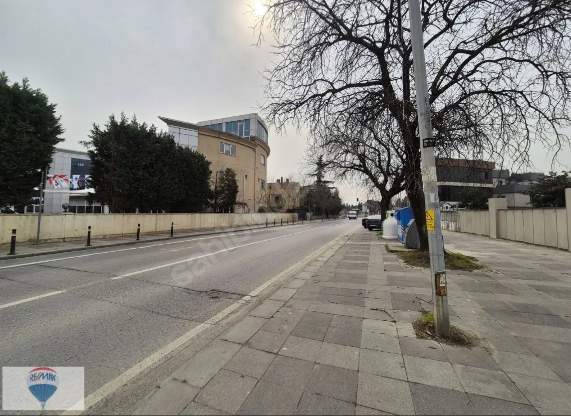 TUZLA MARİNANIN KARŞINDA SATILIK ARSA.