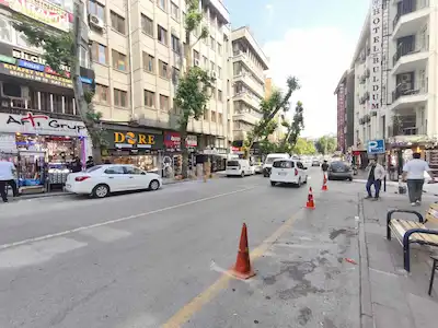 ULUS'UN EN DEĞERLİ CADDESİNDE 3 KATLI DÜKKAN&MAĞAZA FIRSATI !!