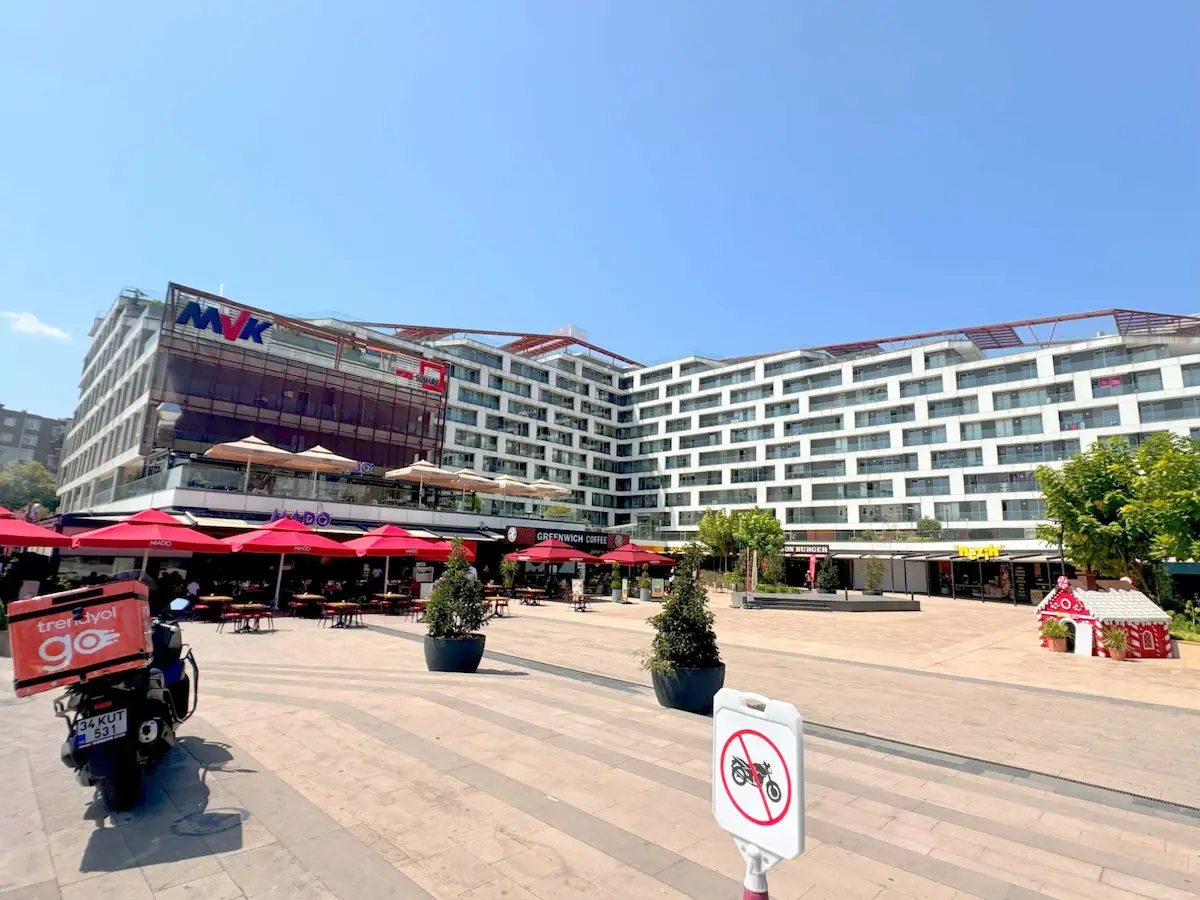 REMAX NAFİ'DEN KURUMSAL ÇALIŞANLARA UYGUN PENDİK YENİŞEHİR MVK WORK SQUARE'DE 1+1 KİRALIK DAİRE