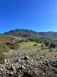 ANTALYA KUMLUCA YAZIR MAHALLESİ'NDE DENİZE YAKIN SATILIK HİSSELİ TARLA