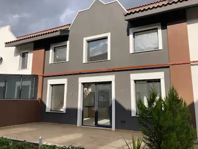 SMYRNA'DAN KEMALPAŞA'DA SİTE İÇERİSİNDE KİRALIK 3+1 LÜX VİLLA