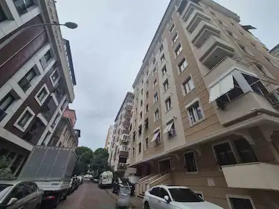 MALTEPE’DE EŞYALI 2+1 KİRALIK DAİRE | YÜKSEK GİRİŞ, BALKONLU