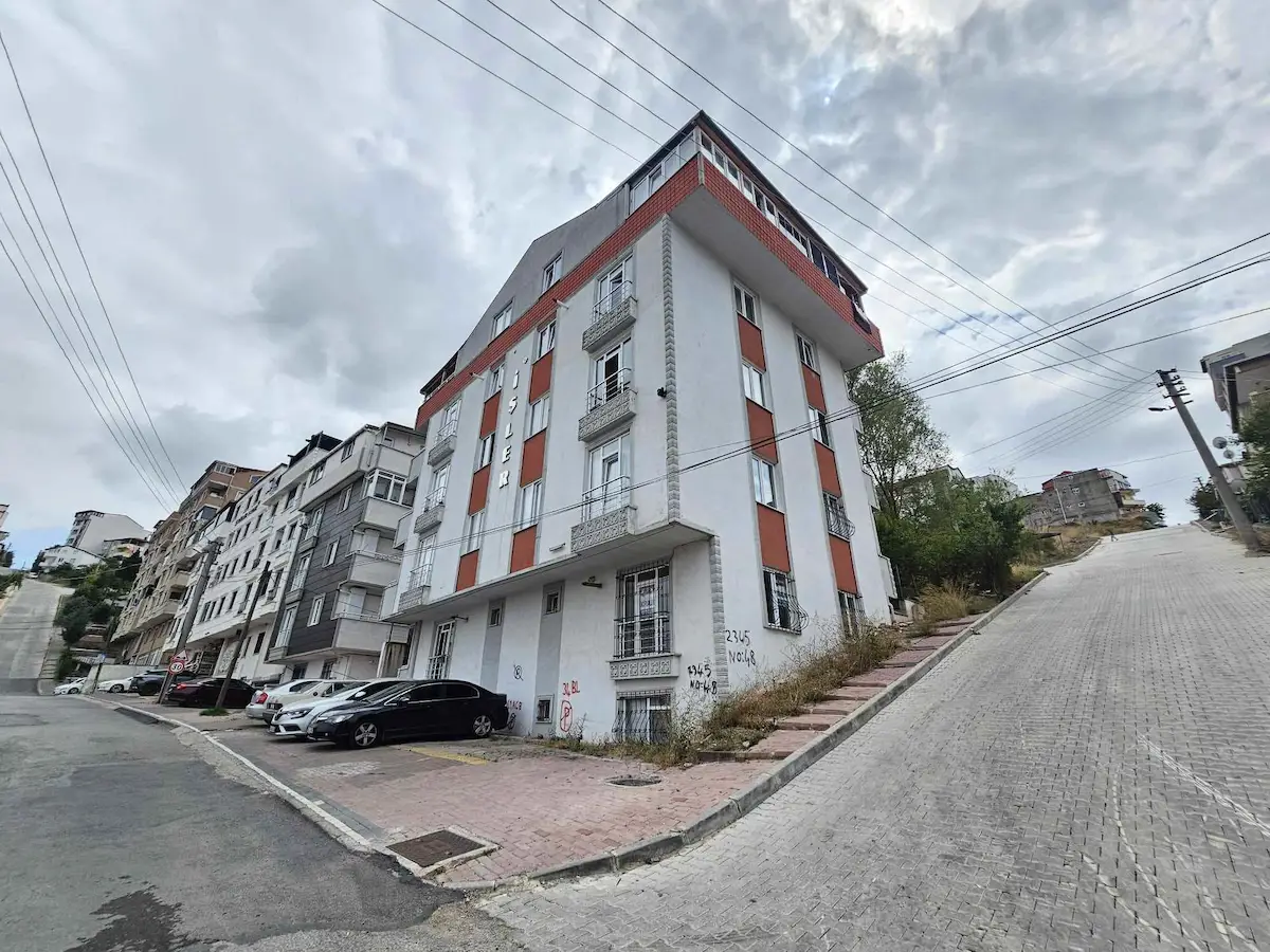 GEBZE ADEM YAVUZ'DA KIRALIK 2+1 DAIRE - 70M² NET, ASANSÖRLÜ