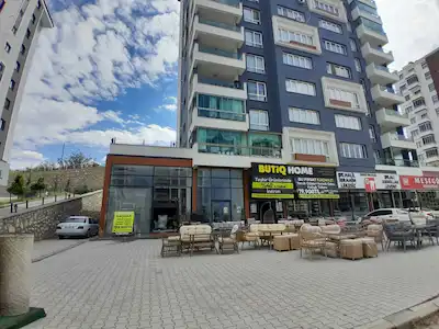 TECDENİN ANA ARTERİNDE TABELA DEĞERİ YÜKSEK KİRALIK İŞYERİ