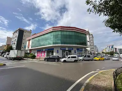 *REMAX ÖNCÜ*YUSUF KURT**AZIZ BULVARIN'DA 1100M² KIRALIK OFIS