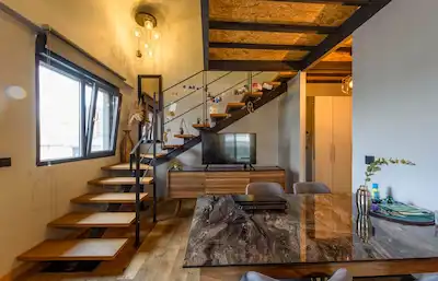 LUX TASARIM ÖZEL EŞYALI 1+1 PENTHOUSE DAİRE