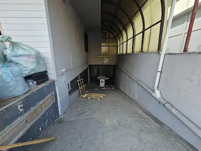 ŞERIFALI TICARI BÖLGEDE 1410 M2 KOMPLE PLAZA