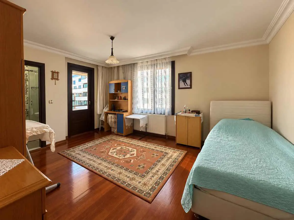 Property image 16