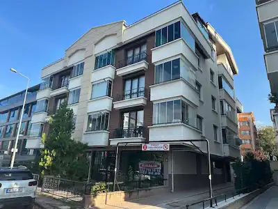 MUSA YILDIZ- MUSTAFA KEMAL MAH.’DE 280 M² BRÜT | 5+2 | 3 CEPHELİ | 2 MUTFAK, 2 TERASLI GENİŞ KONUT