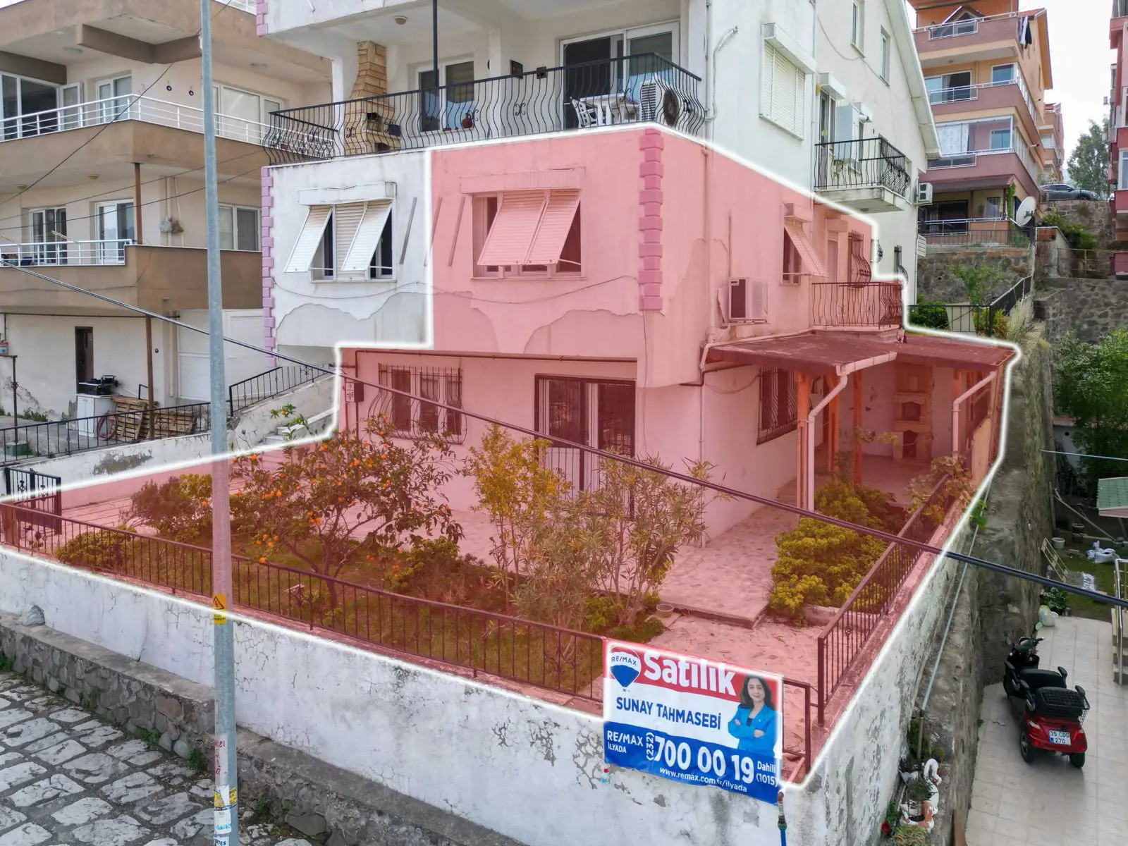 GAZİPAŞA YAKAMOZ 'DA SATILIK DENİZ MANZARALI BAHÇELİ DUBLEX DAİRE