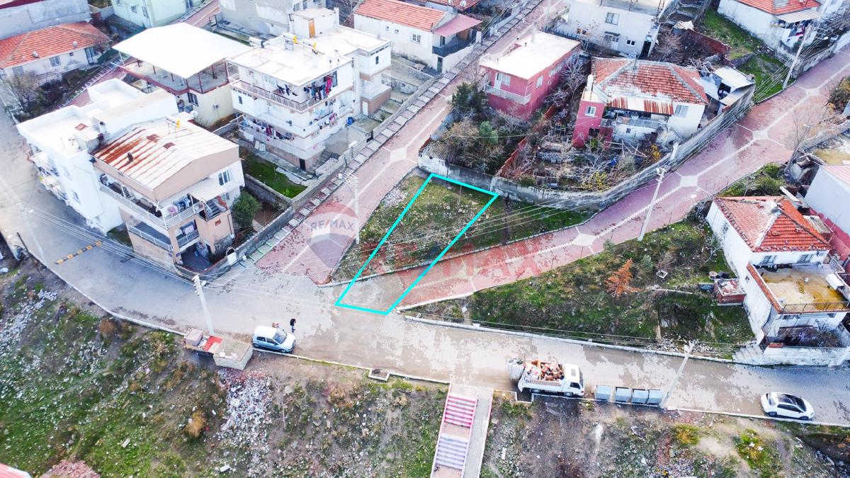 İZMIR MENEMEN'DE 135 M² KONUT İMARLI ARSA 