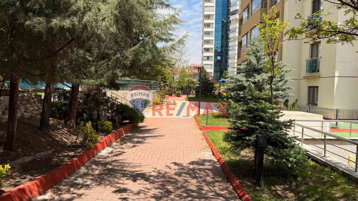YAŞAMKENT'İN EN SEÇKİN SİTESİ PARK LİMA DA 4+1 SATILIK DAİRE 