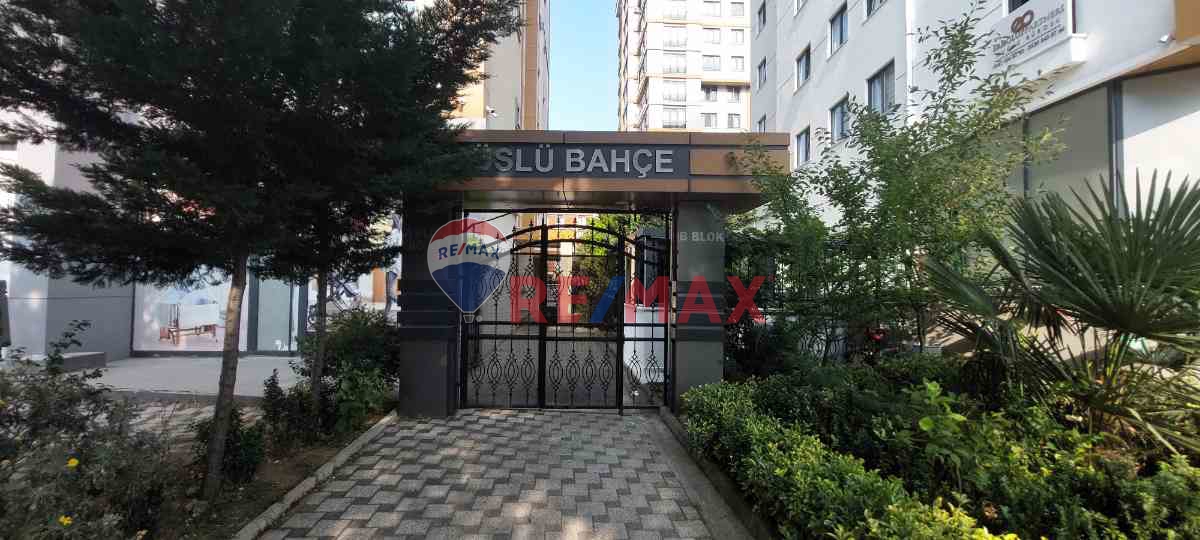KARTAL ESENTEPE MH SÜSLÜ BAHÇE KONUTLARI 2+1 SATILIK DAİRE