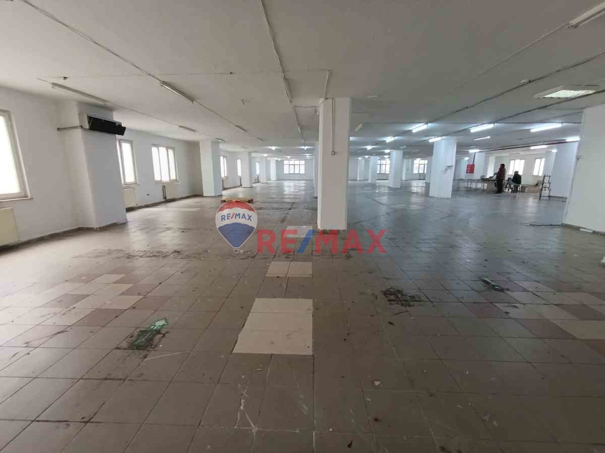 MAHMUTBEY CADDESİ ÜZERİNDE 1.400² İMALATHANE