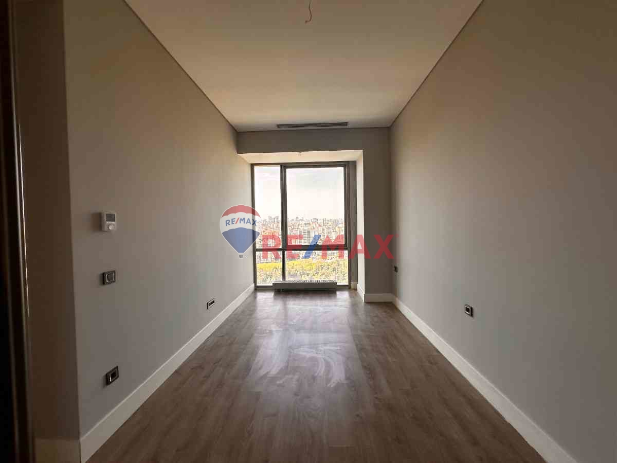 METROPOL AVM IÇERISINDE 3+1 GENİŞ TERASLI KIRALIK REZIDANS OFIS