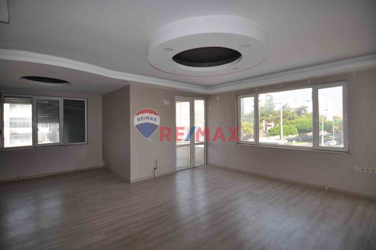 ATATÜRK BULVARI ÜZERİNDE 4+1 KİRALIK OFIS