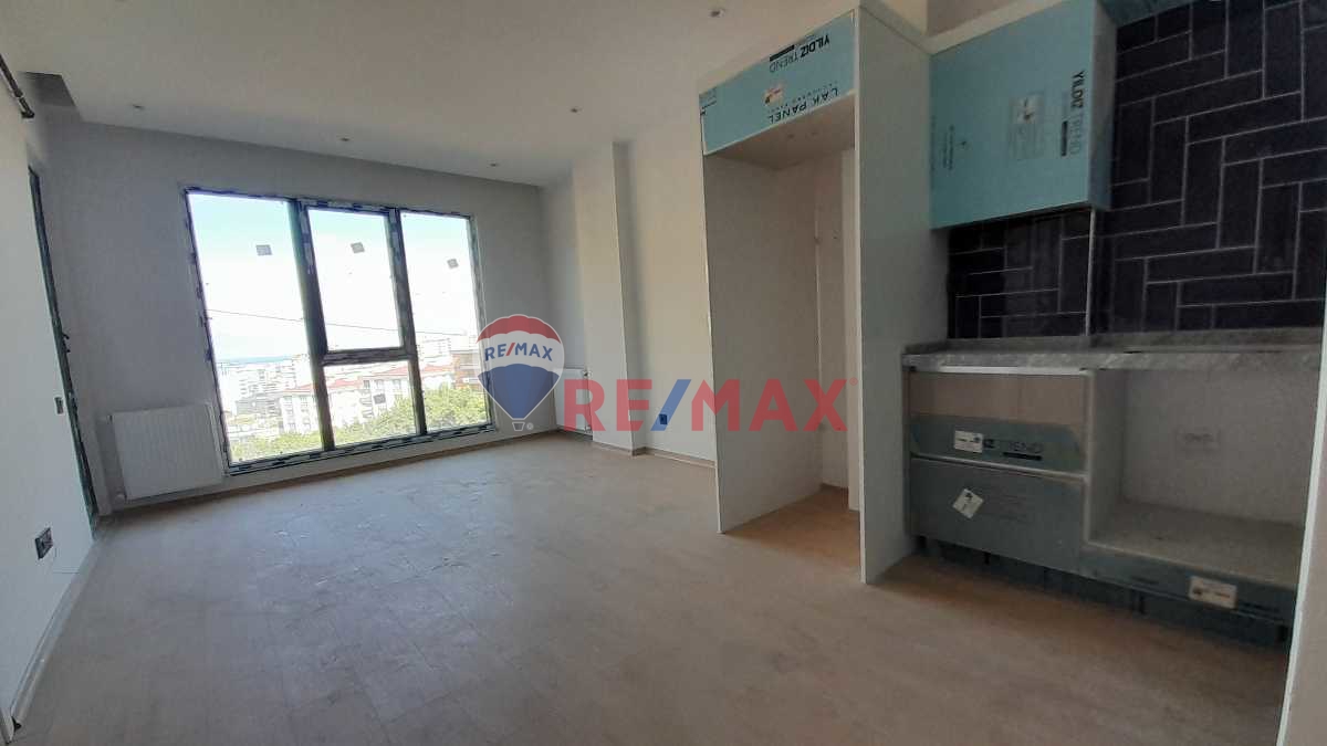 REMAX MODERN'DEN İSTİKLAL MAH.KİRALIK 1+1 DAİRE