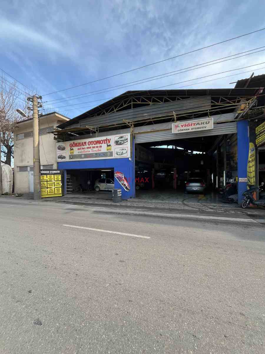 REMAX MODEL'DEN 2. SANAYİ SİTESİNDE 350M² SATILIK İŞ YERİ