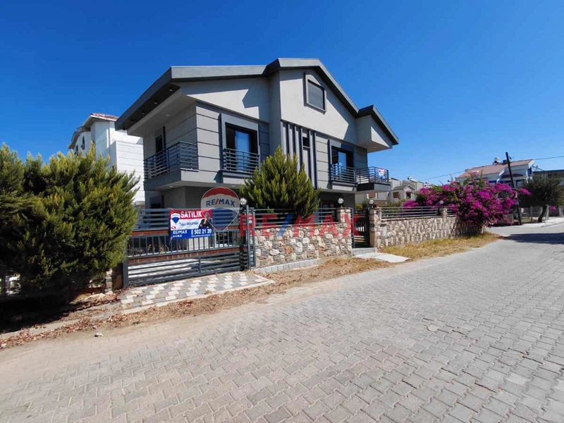 DİDİM YEŞİLKENT'TE 300M2 ARSA İÇİNDE 4+1 AYRI MUTFAK TAM MÜSTAKİL VİLLA