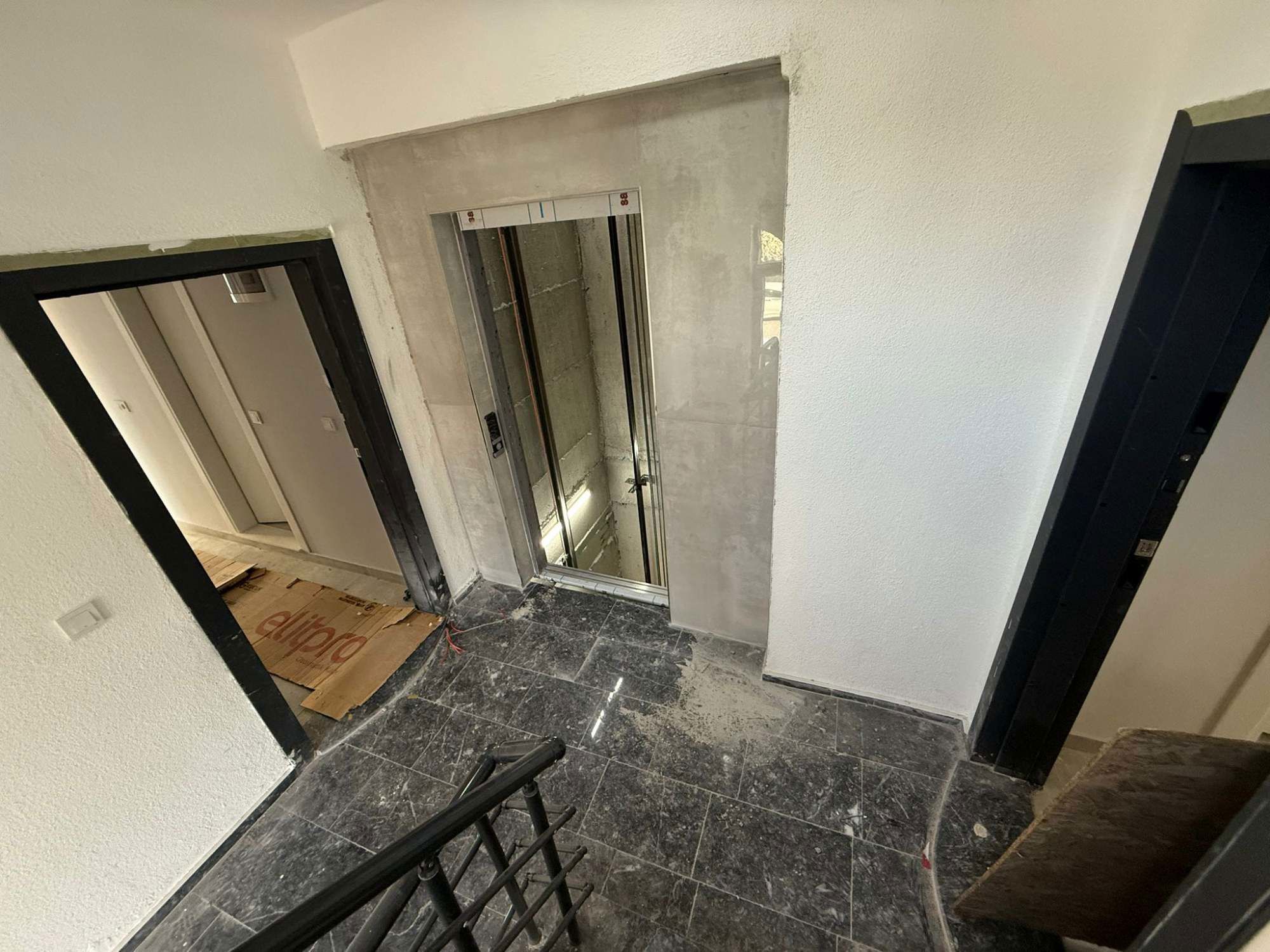 DIDIM EFELER MAHALLESI'NDE SATILIK ATATÜRK BULVARINA YAKIN SIFIR ASANSÖRLÜ FIRSAT DAIRE