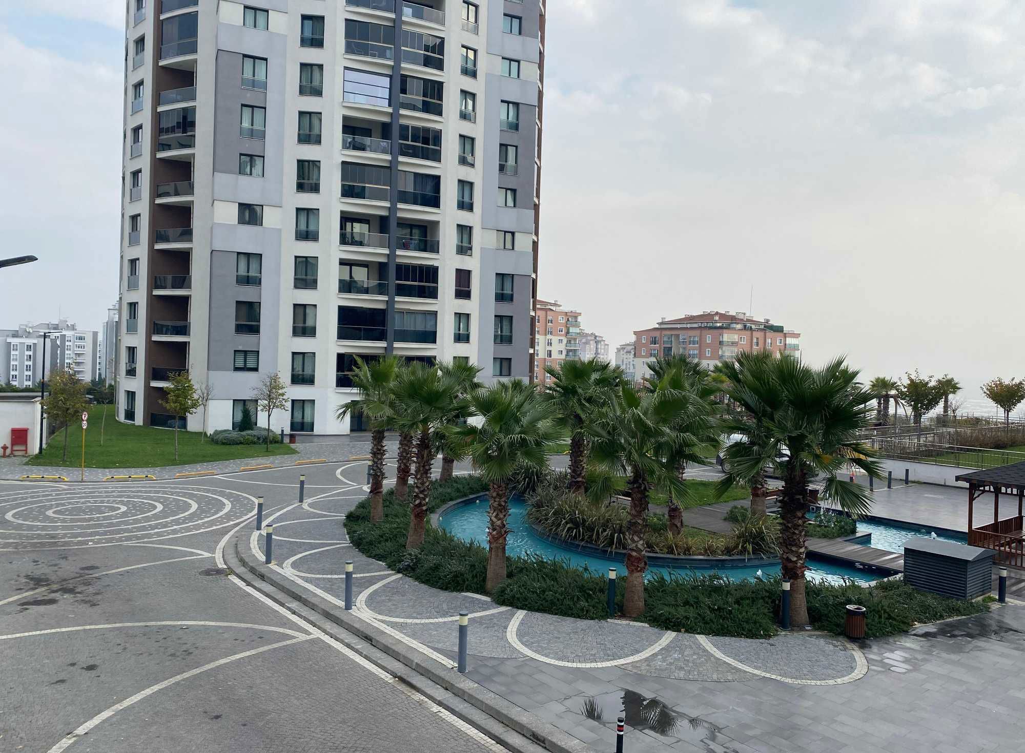 İZMIT TUANA EVLERI'NDE ARA KAT 2+1 SATILIK DAIRE