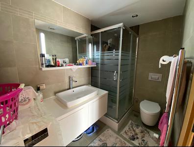 İZMIT TUANA EVLERI'NDE ARA KAT 2+1 SATILIK DAIRE