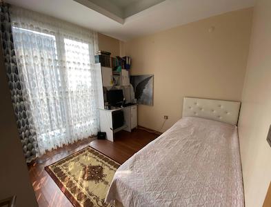 İZMIT TUANA EVLERI'NDE ARA KAT 2+1 SATILIK DAIRE