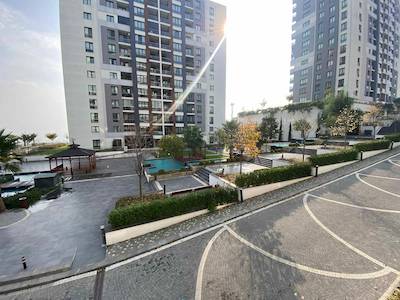 İZMIT TUANA EVLERI'NDE ARA KAT 2+1 SATILIK DAIRE