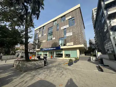 BAĞDAT CADDESI NADIDE KONUMDA DUBLEX TERASLI OFIS