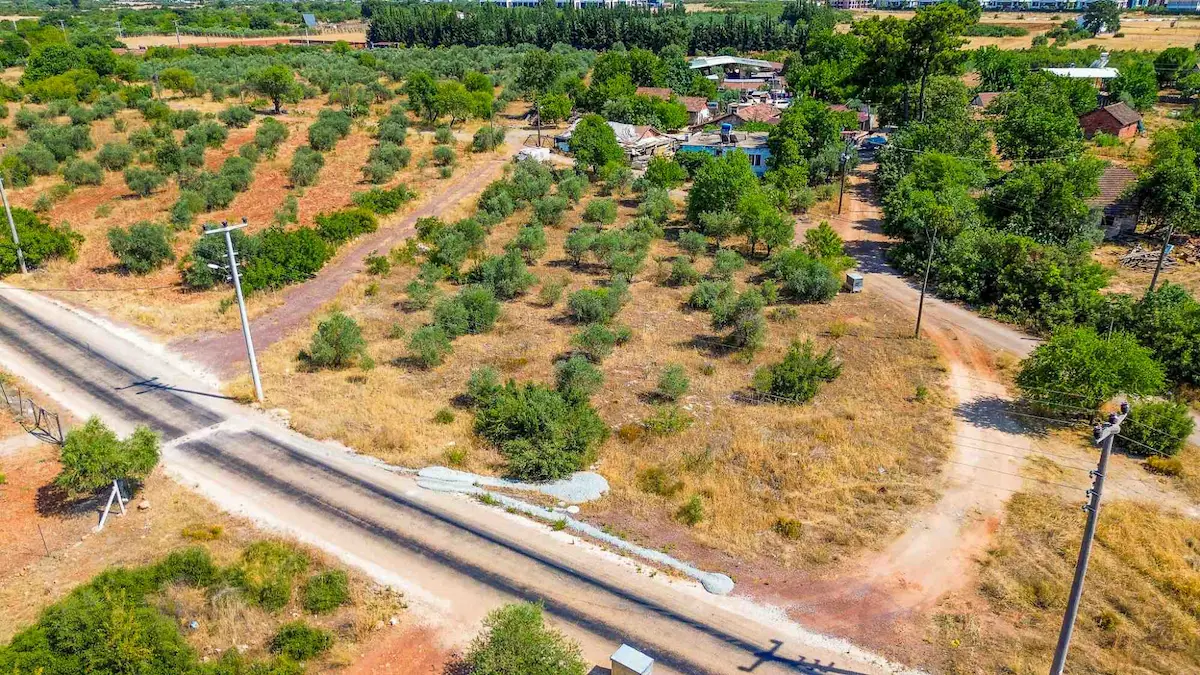 PRESTİJLİ KONUMDA 613 M² VİLLA ARSASI – SUN CİTY’E 200 M 