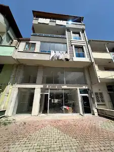 TÜTÜNÇİFTLİKTE 870 M2 SATILIK İŞYERİ