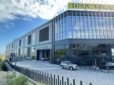 İSTANBUL MARTİM E5 KDV AVANTAJLI 180M2 + 25M2 KİRALIK İŞYERİ