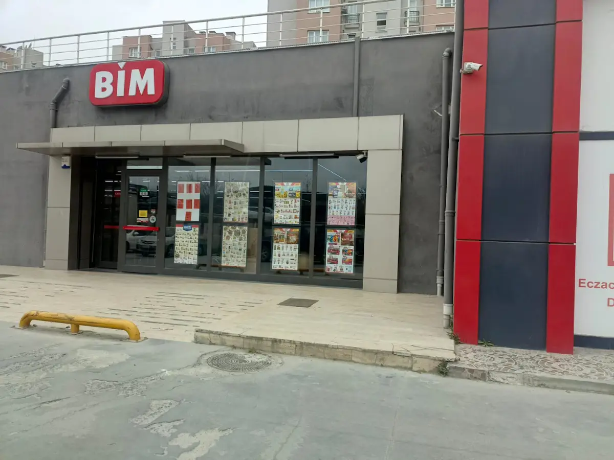 REMAX FALKON'DAN KURUMSAL KİRACILI SATILIK DÜKKAN!