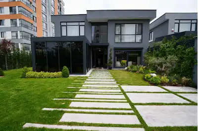 BAĞYUVA CADDESI SITEDE ULTRA LÜKS AKILLI VILLA / REMAX ENBATI