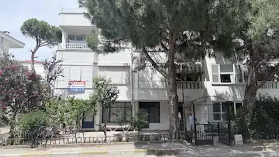 ERDEK SAHİL MAH. DENİZE YAKIN BAKIMLI SATILIK 2+1 DAİRE