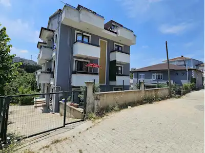 İZMIT TÜYSÜZLER MAHALLESI SATILIK 2+1 DAIRE