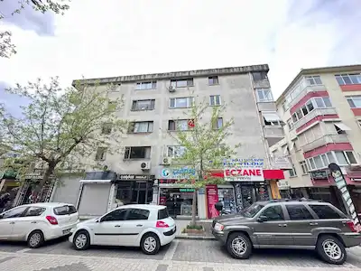 KÜÇÜKYALI MERKEZ'DE MARMARAYA YÜRÜME MESAFESİNDE SATILIK 3+1 DAİRE