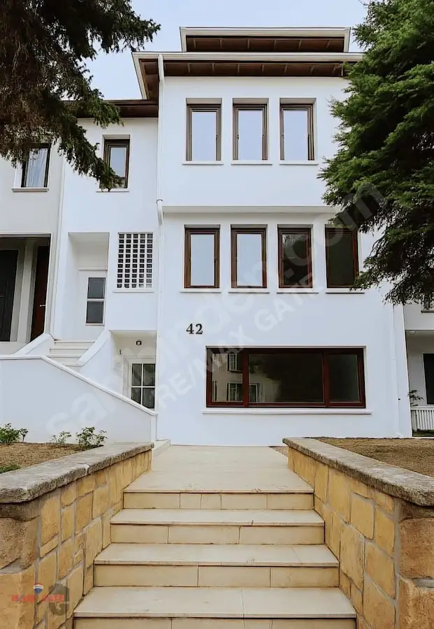 ÇANKAYA PLANLAMACILAR DA TİCARİ KULLANIMA UYGUN  450 M² BRÜT, 7+2, 4 KATLI, KİRALIK VİLLA